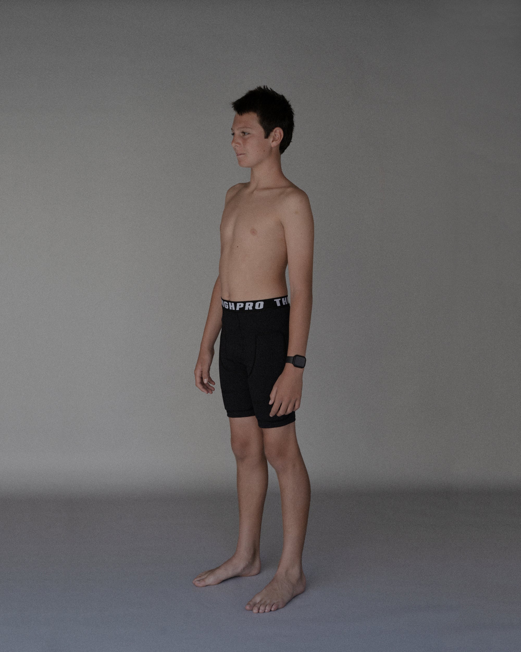 5'6/125 lbs Wearing XL all-groups