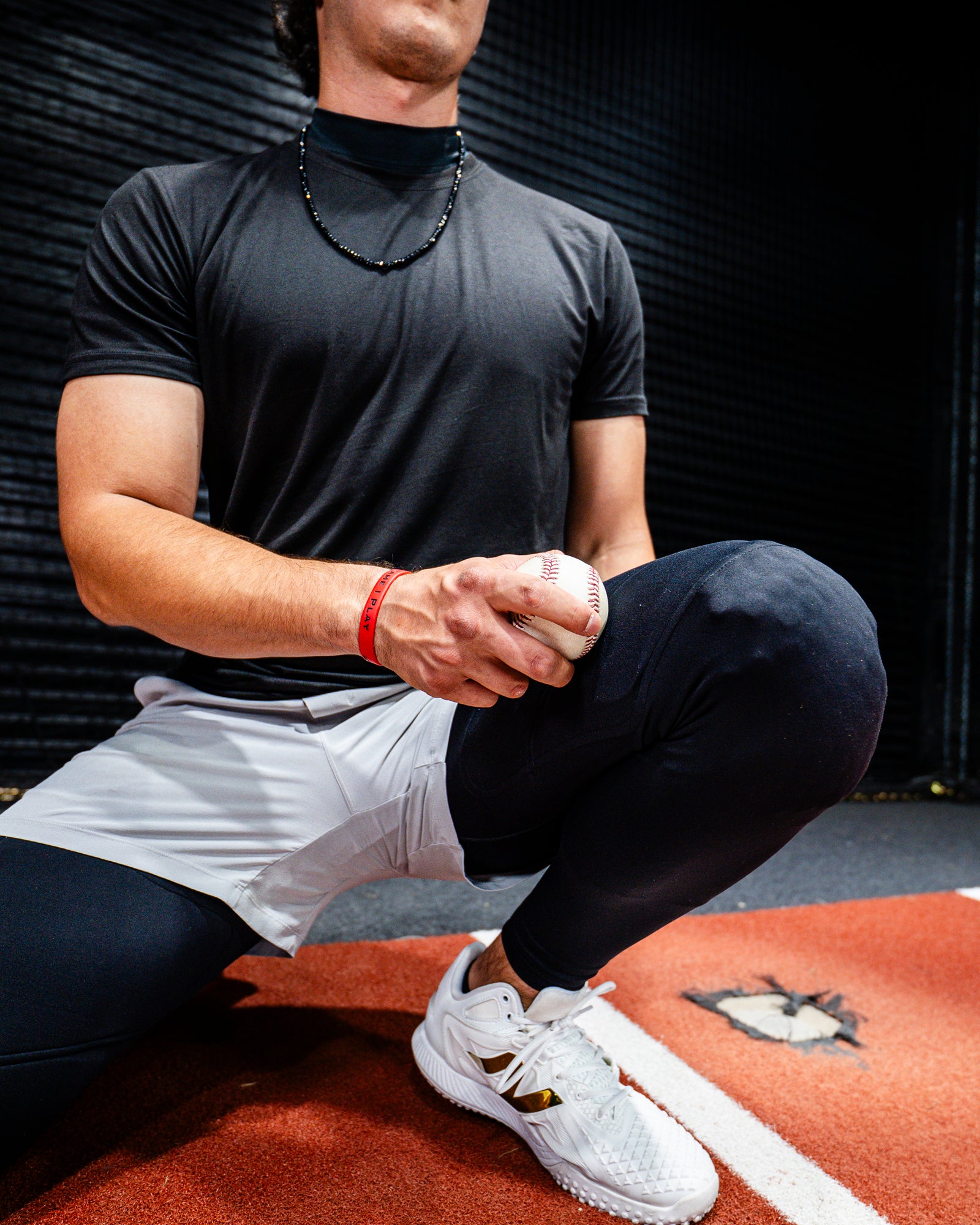 6'3/232 lbs Wearing XL